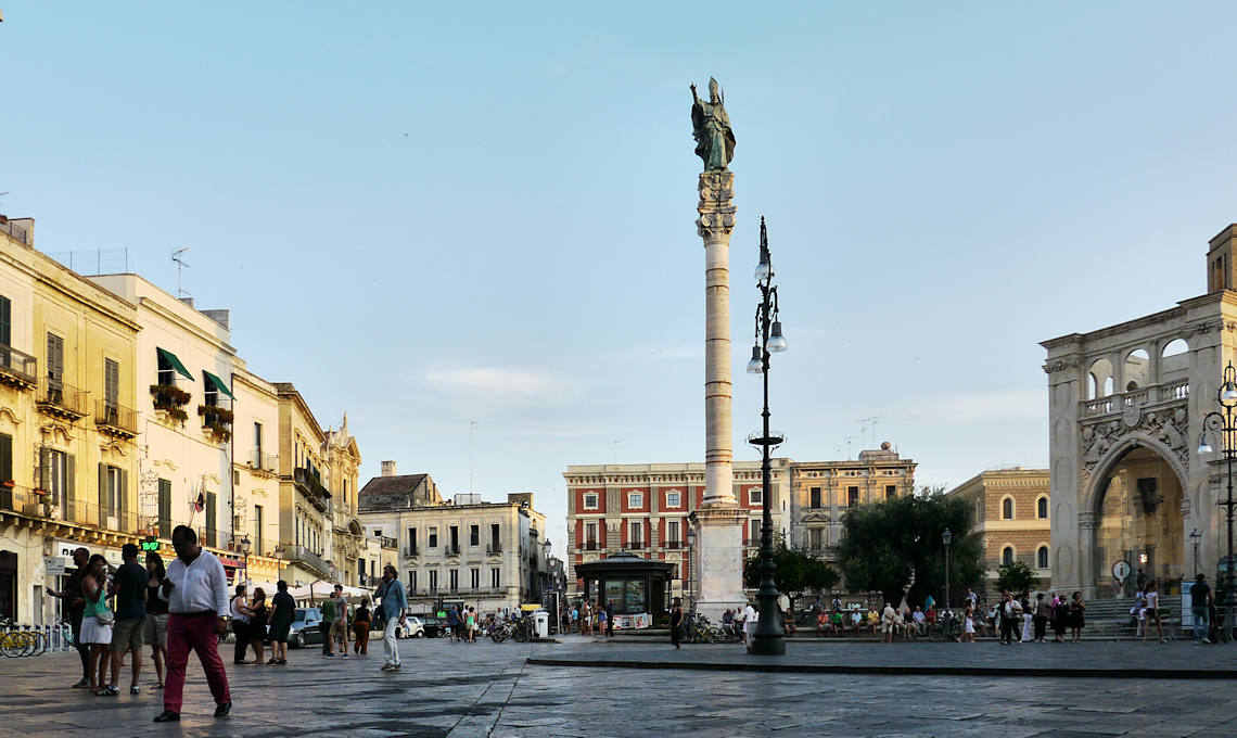 Lecce place Saint Oronzo