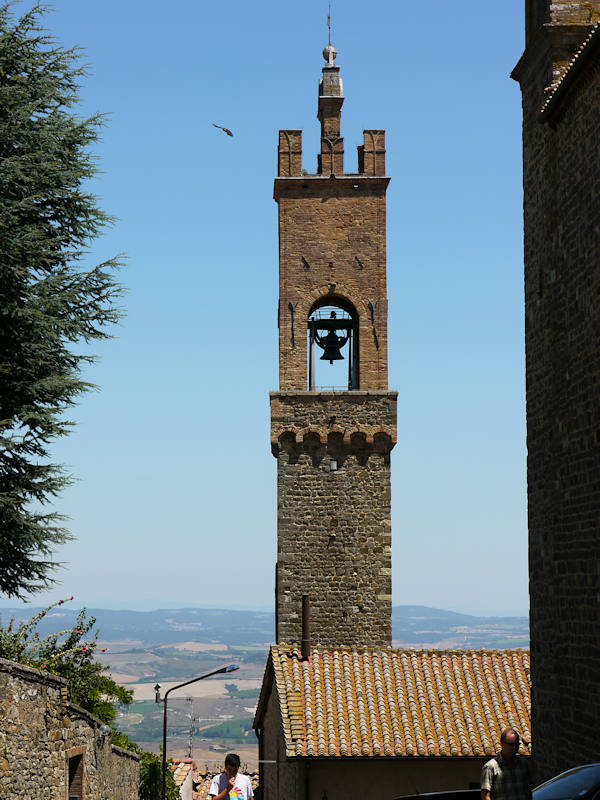 Montalcino Toscane Clocher
